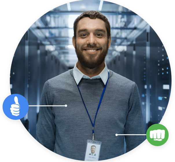 data-engineer-smiling-fistbump